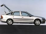 Opel Vectra Hatchback 1995 года